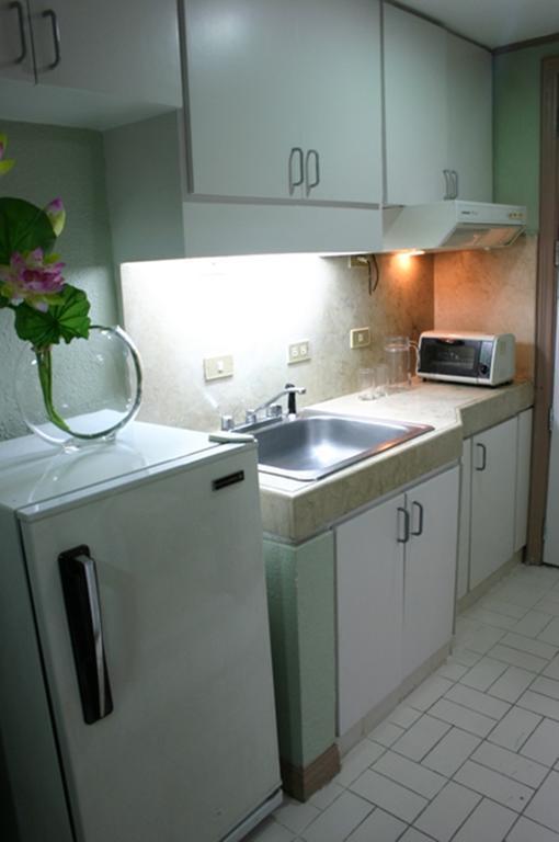 Mpt Suites Makati City Kültér fotó