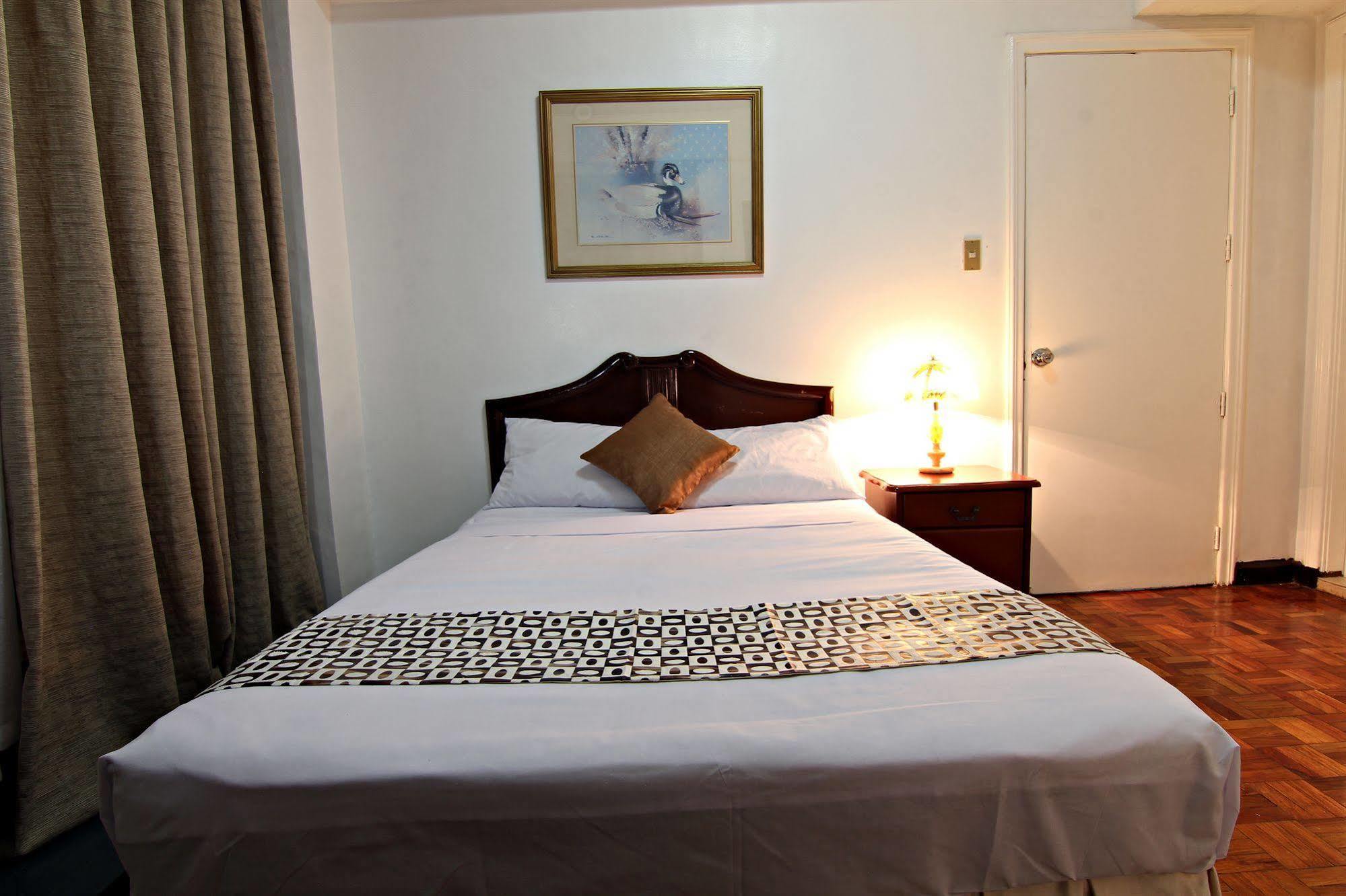 Mpt Suites Makati City Kültér fotó